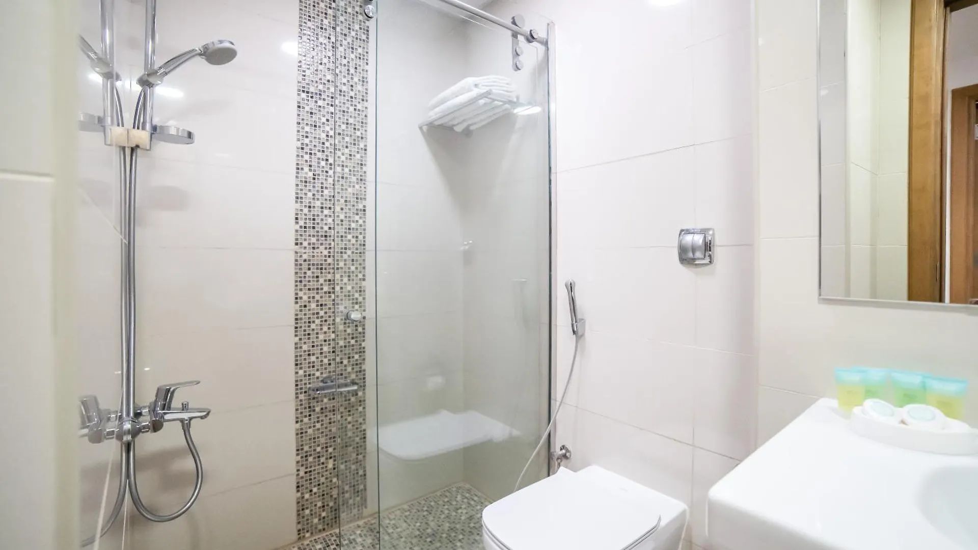 Continental Tower, Dubai Marina - Luton Vacation Homes شقة
